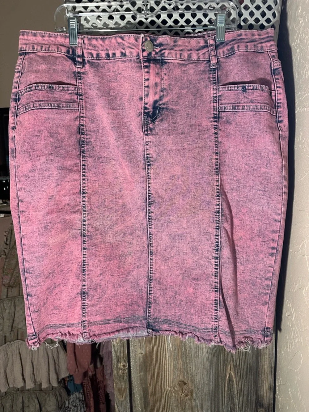 Totally ‘80s! Pink Acid-Wash Denim Skirt - Picture 1 of 5